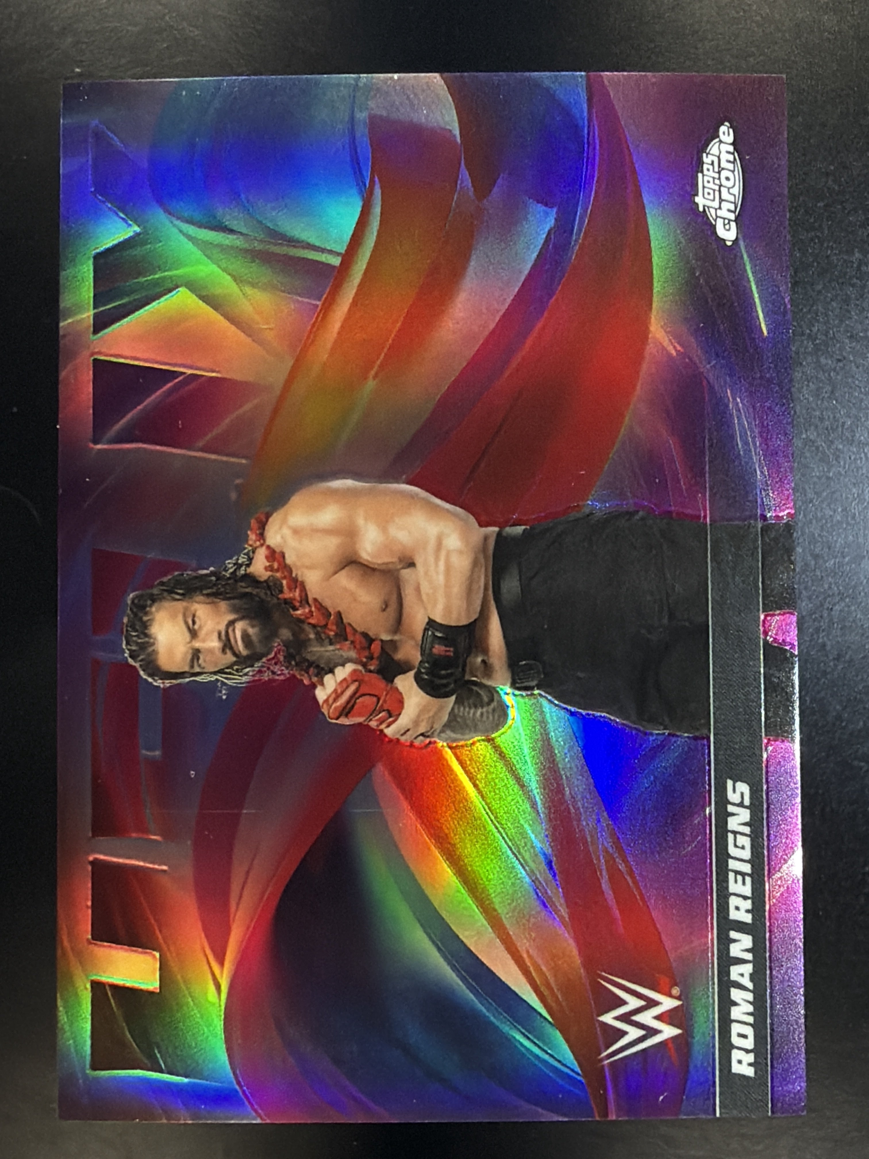2026 Topps Chrome WWE #HLX-4 Roman Reigns Helix