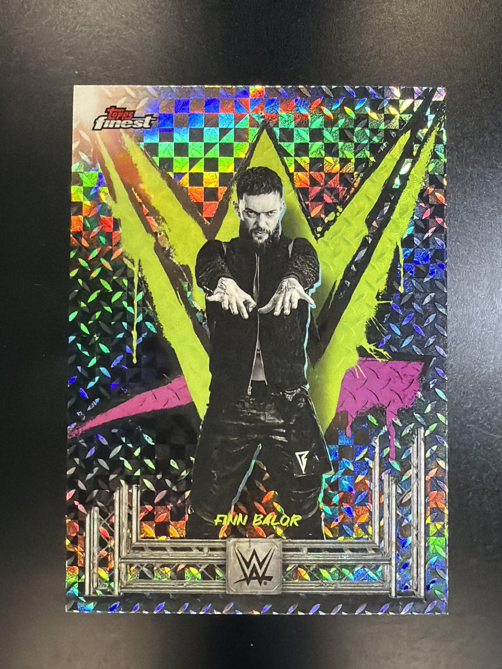 2025 Topps Finest WWE #37 Finn Bálor Checkerboard