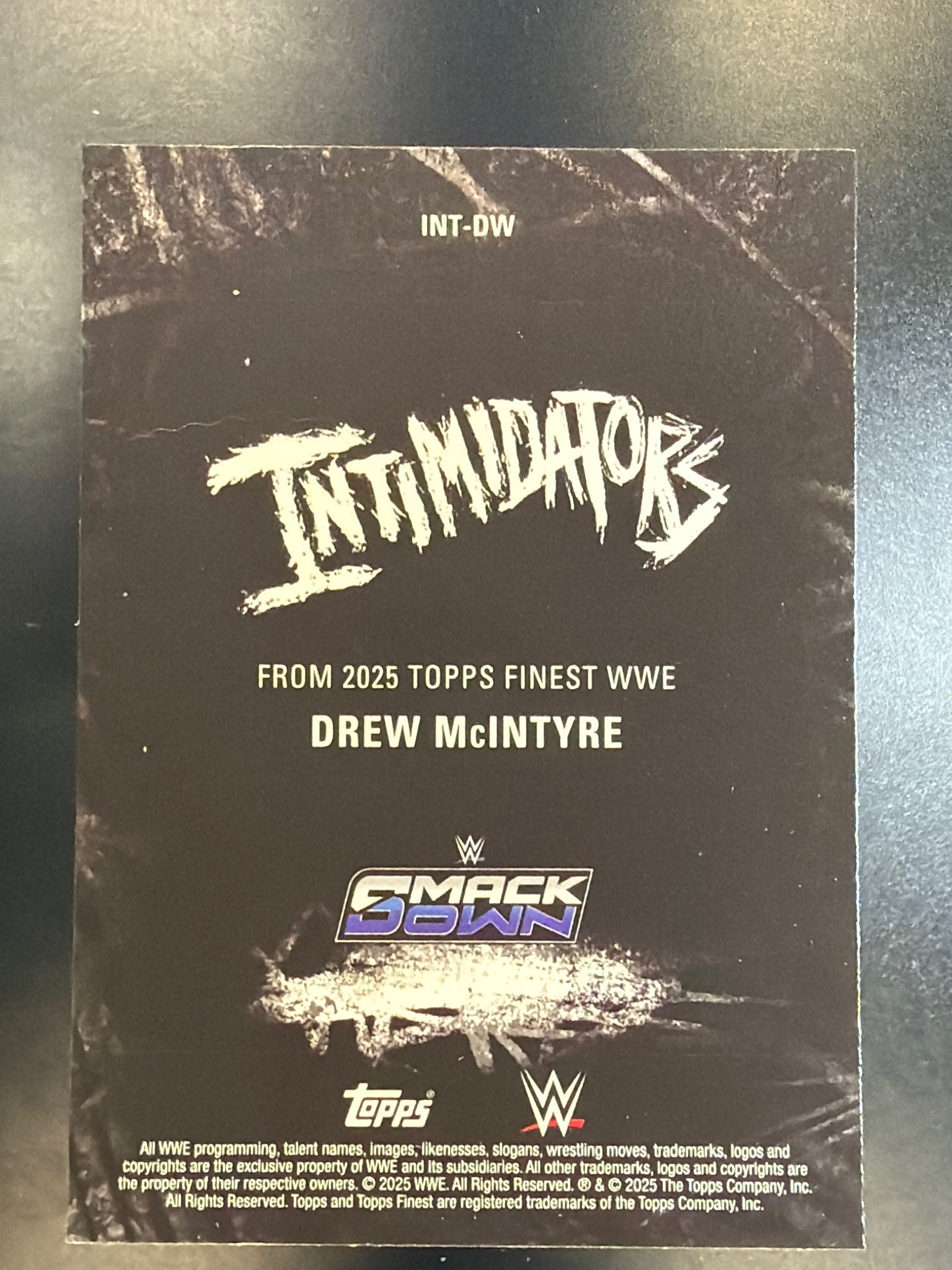 2025 Topps Finest WWE #INT-DW Drew McIntyre Intimidators Checkerboard