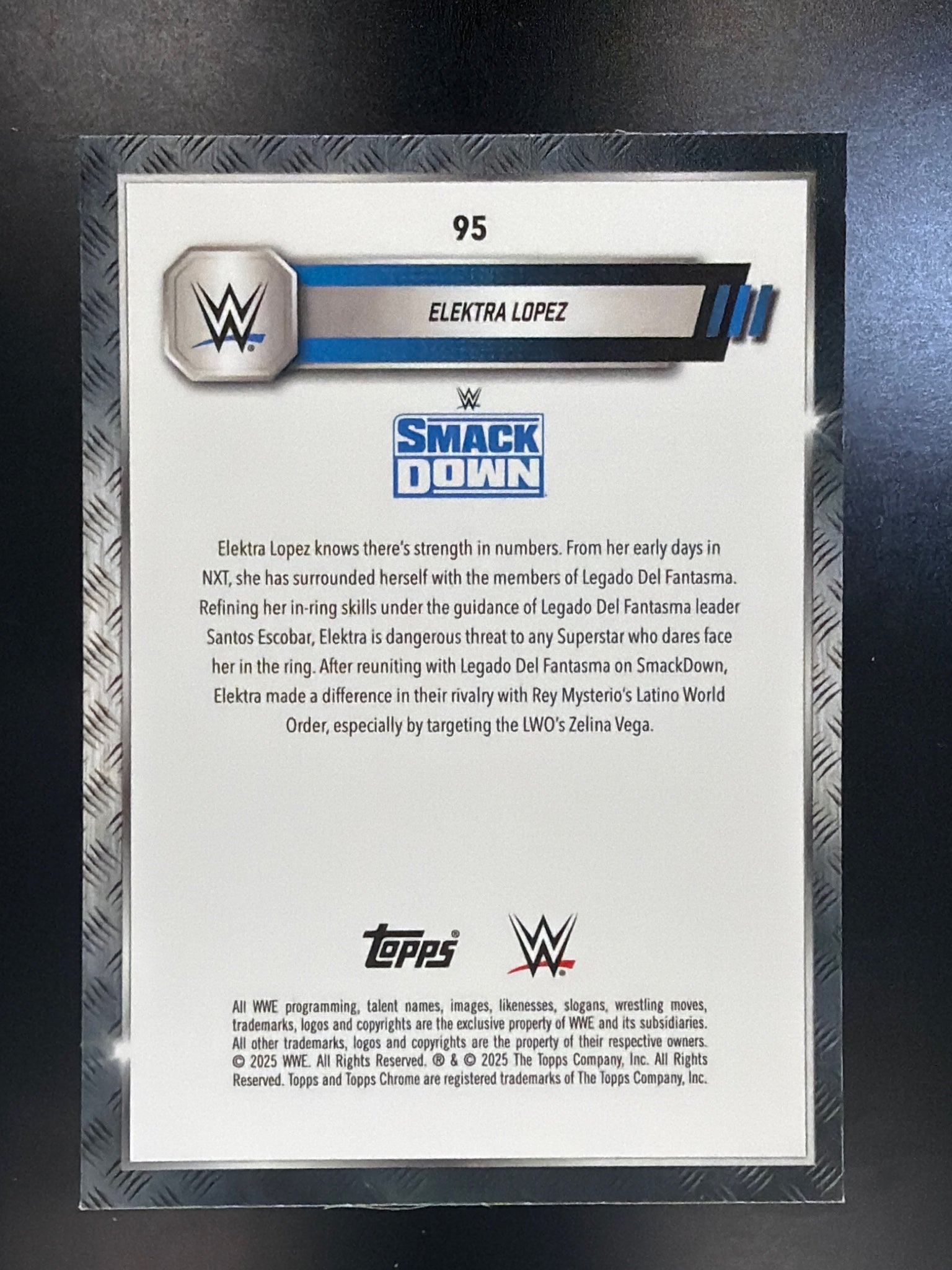 2025 Topps Chrome WWE #95 Elektra Lopez Neon Green & Black Refractor