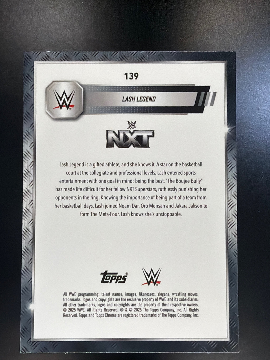 2025 Topps Chrome WWE #139 Lash Legend Speckle Refractor #/249