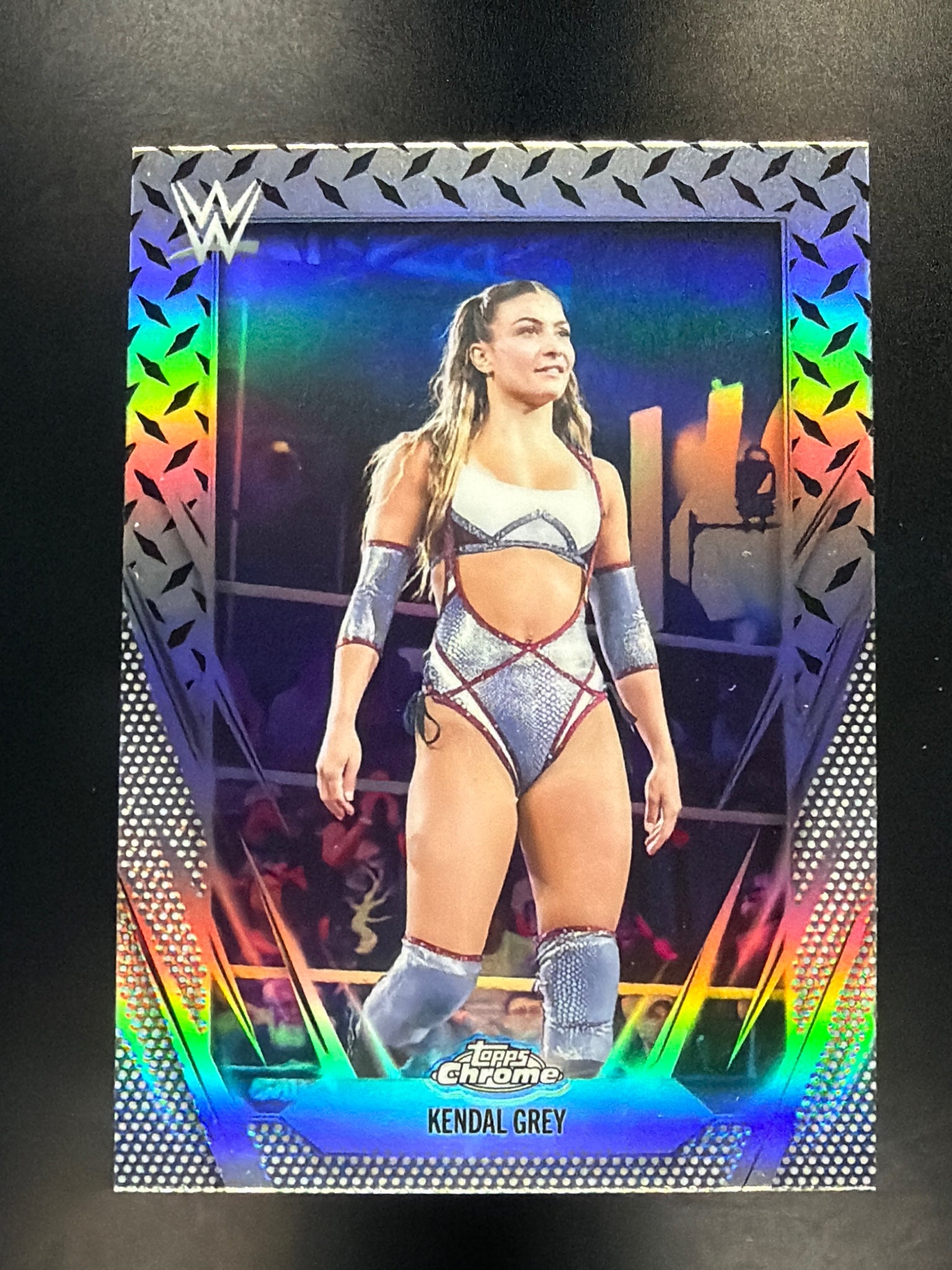 2026 Topps Chrome WWE #148 Kendal Grey Diamond Plate Refractor