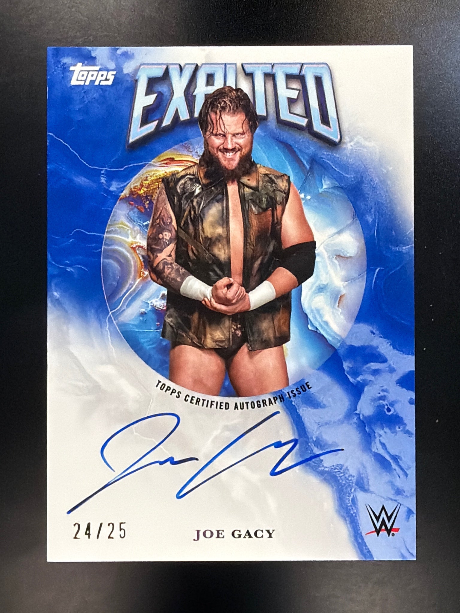 2025 Topps Exalted WWE #EXA-JOE Joe Gacy Exalted Autographs Blue #/25