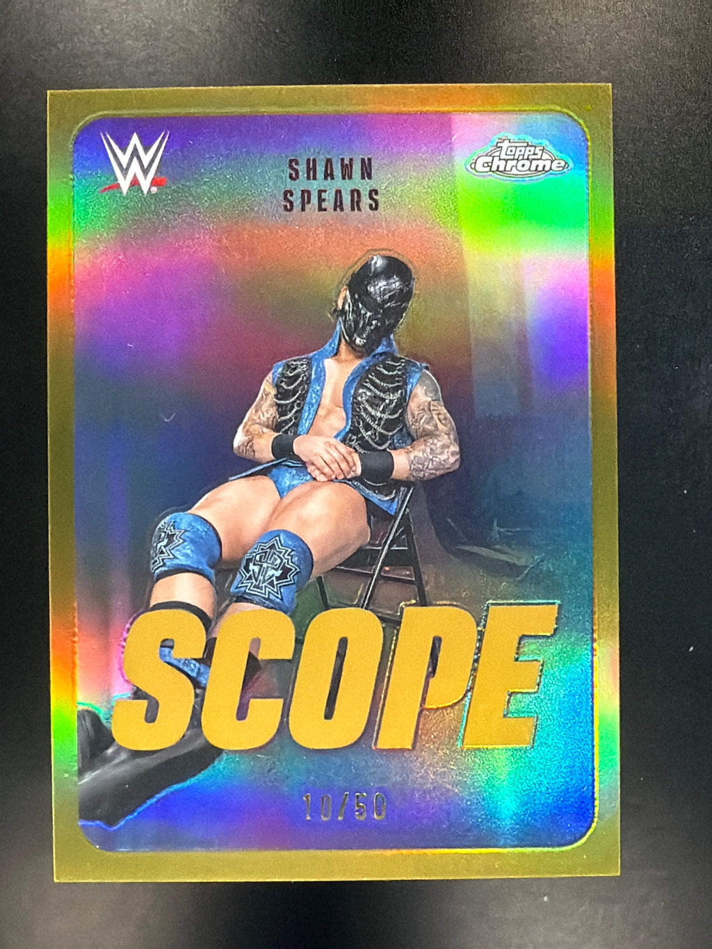 2026 Topps Chrome WWE #SCO-35 Shawn Spears Scope Gold Refractor #/50