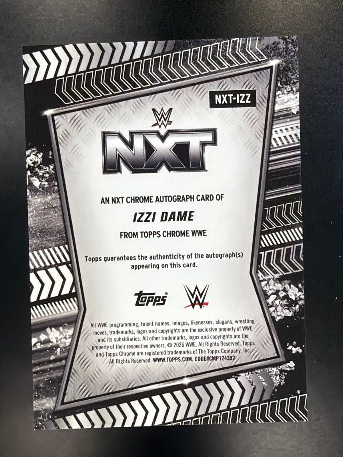 2026 Topps Chrome WWE #NXT-IZZ Izzi Dame NXT Autographs Green Refractor #/99