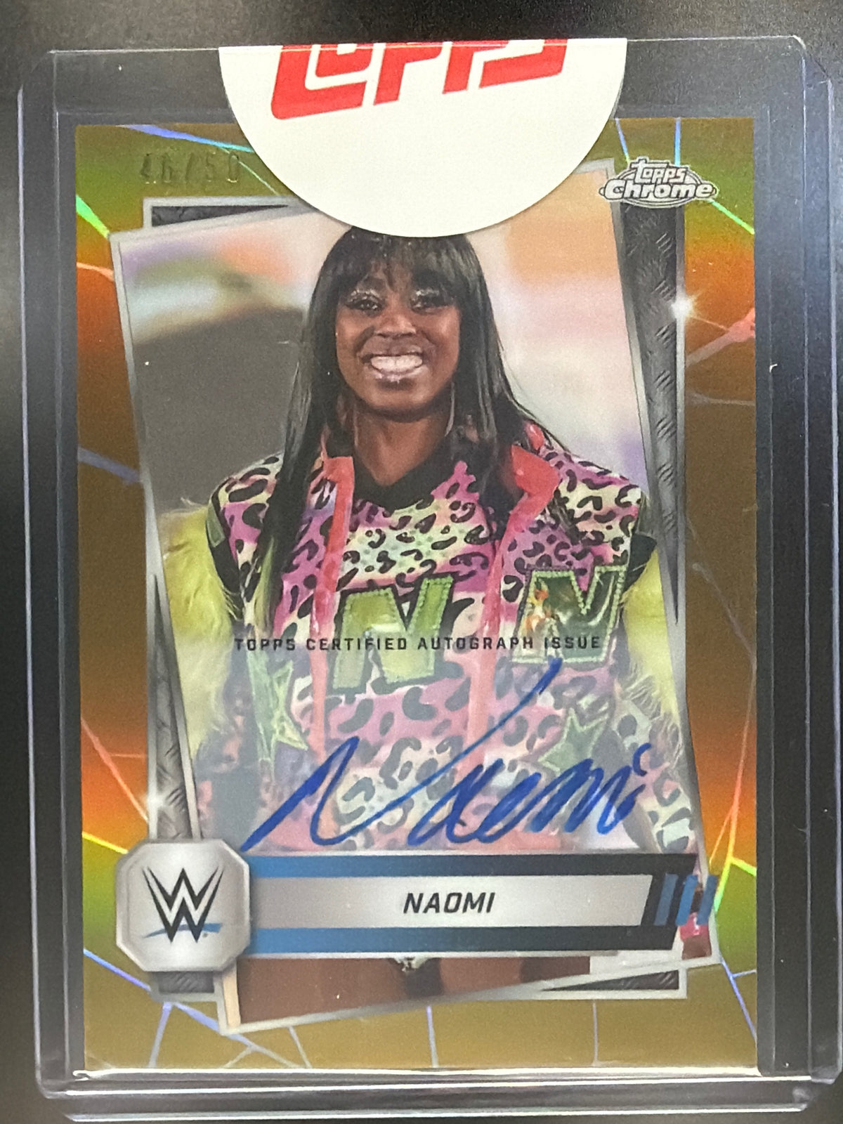 2025 Topps Chrome WWE #194 Naomi Autographs Gold Refractor #/50