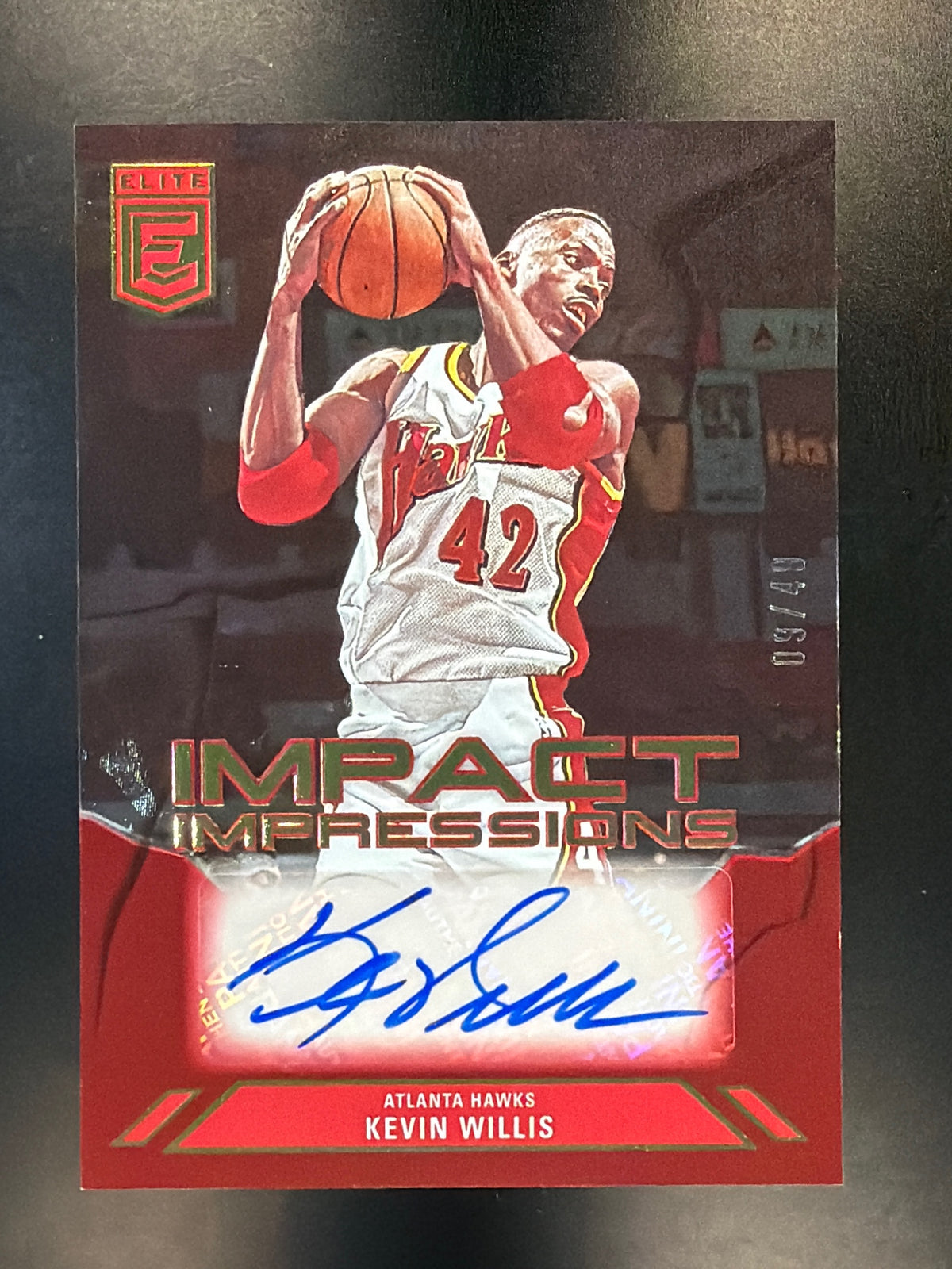 2023-24 Donruss Elite #II-KWA Kevin Willis Impact Impressions Red #/49