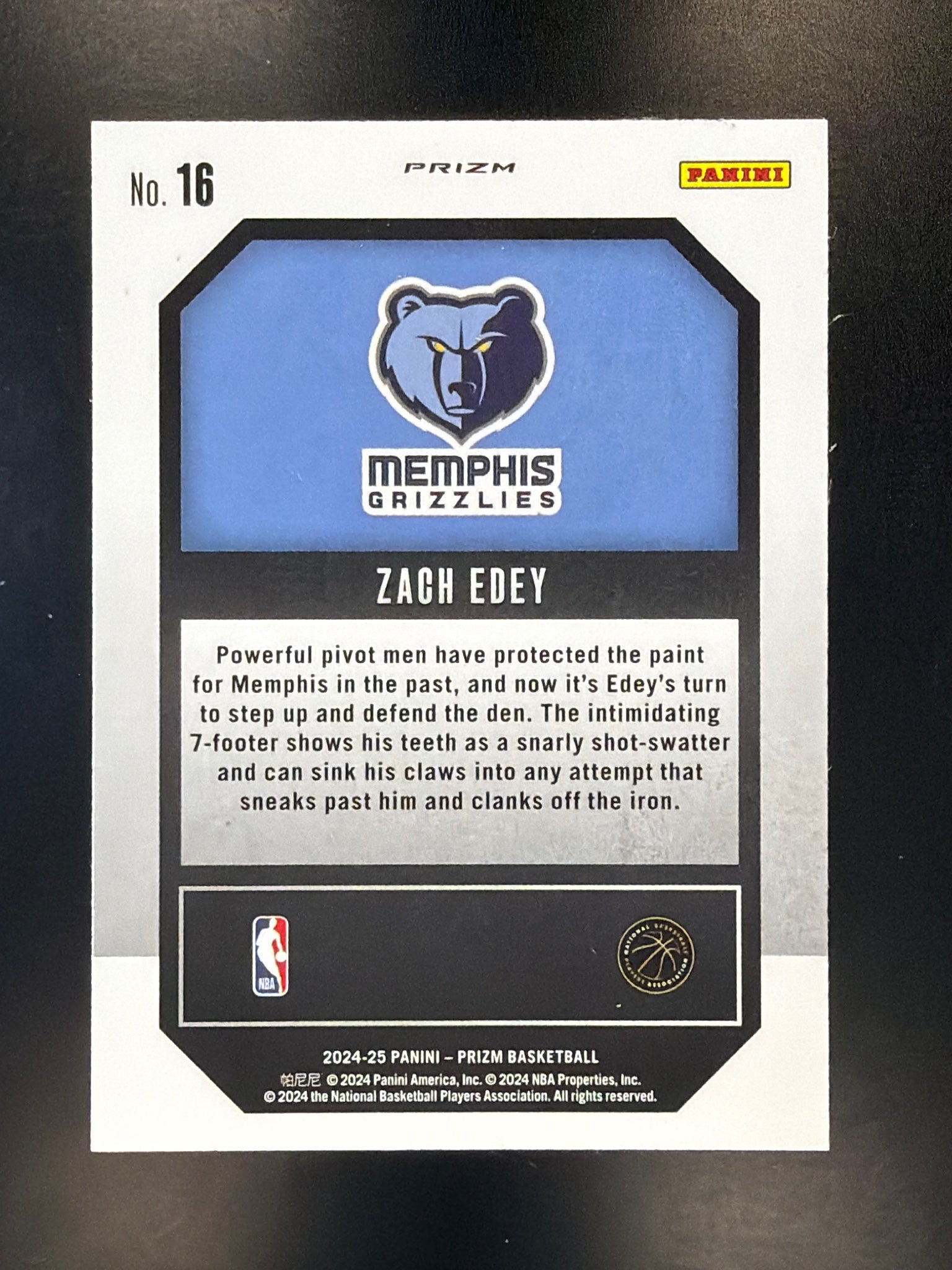 2024-25 Panini Prizm #16 Zach Edey Emergent Prizms Silver