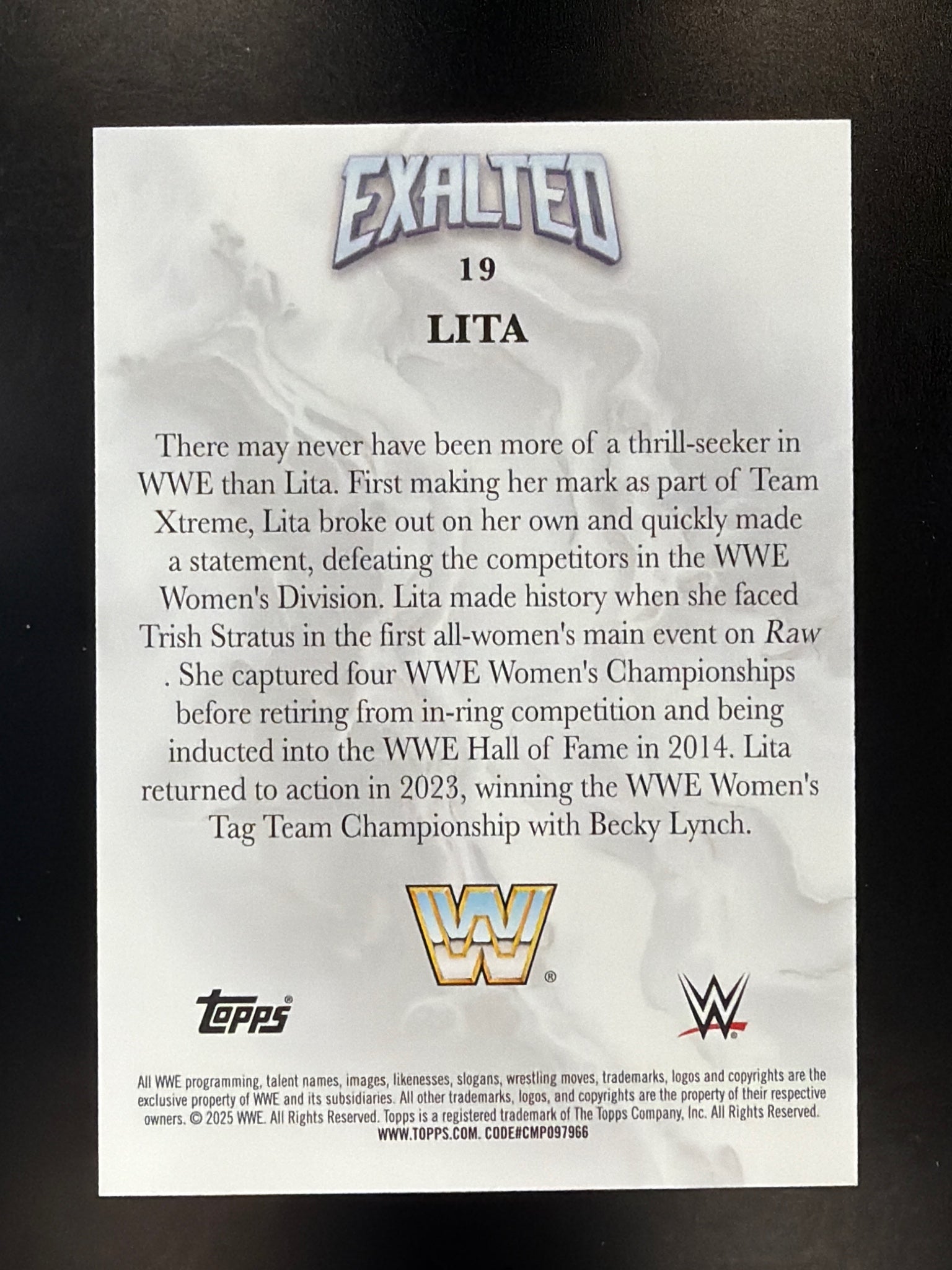 2025 Topps Exalted WWE #19 Lita