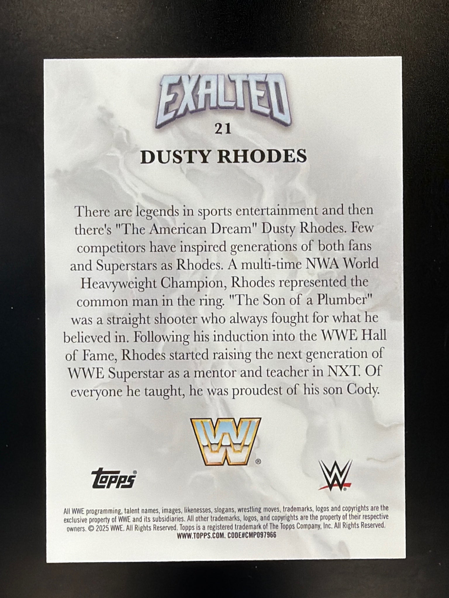 2025 Topps Exalted WWE #21 Dusty Rhodes