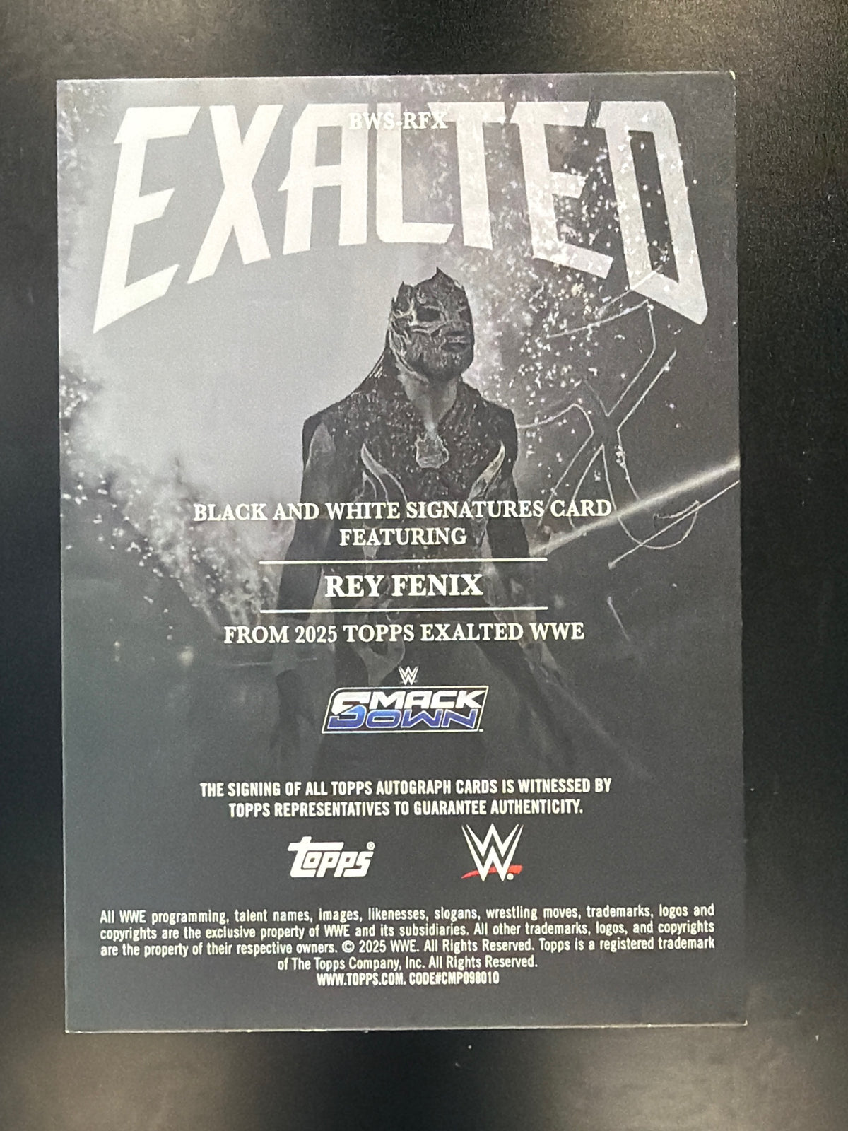 2025 Topps Exalted WWE #BWS-RFX Rey Fenix Black and White Signatures Aqua #/99